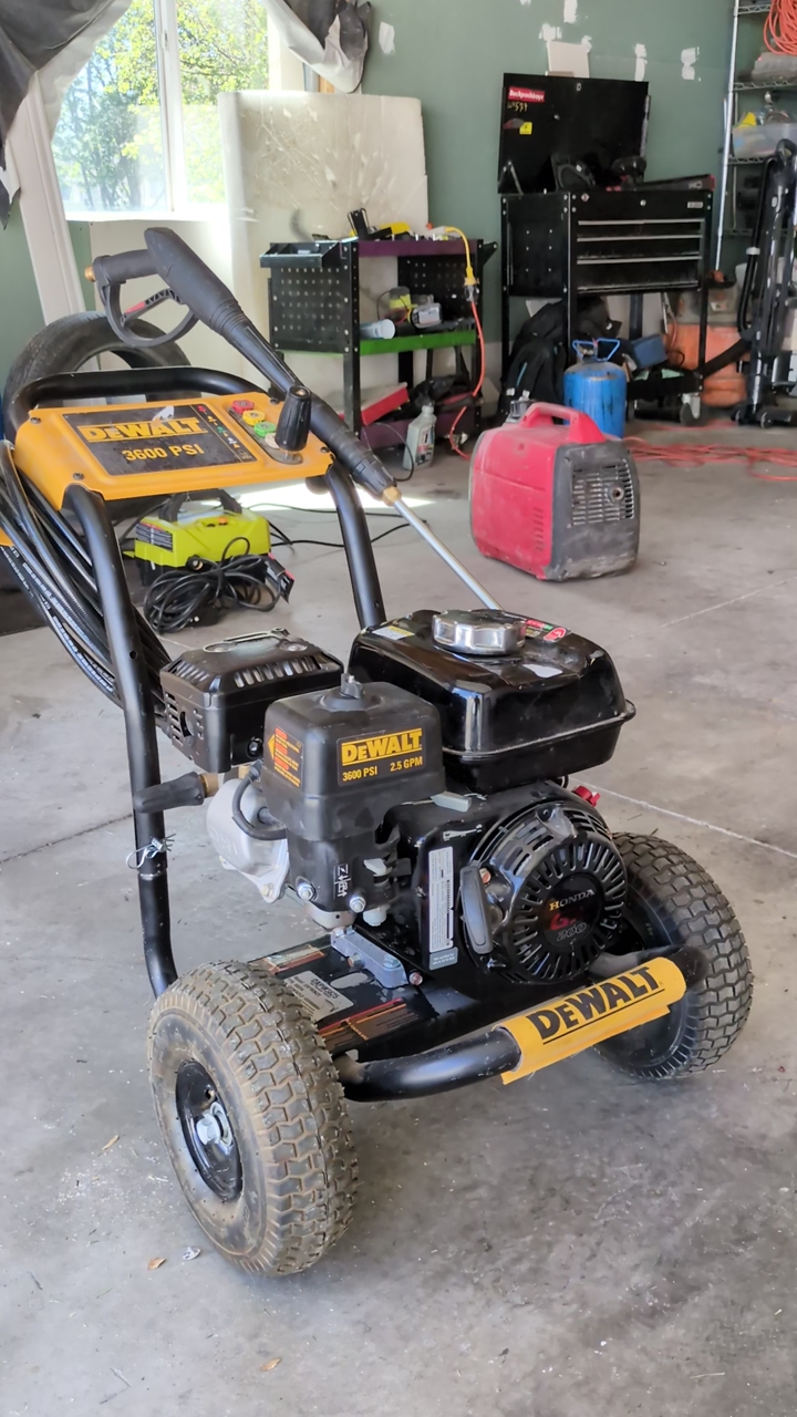 "New" Dewalt 3600 psi pressure washer