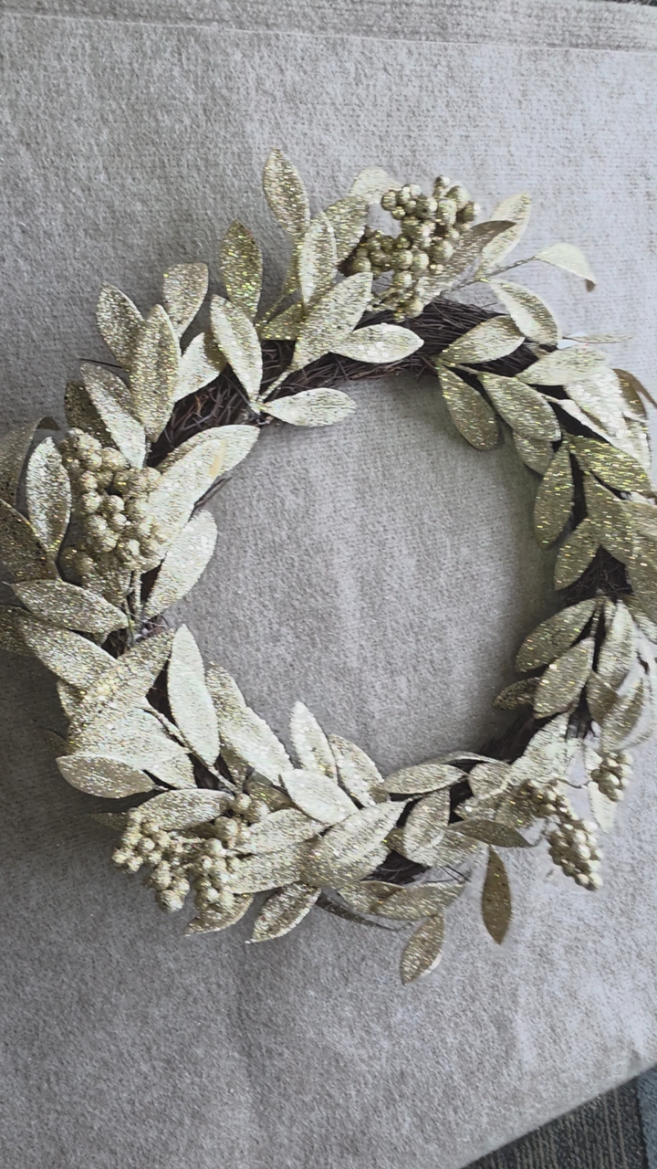 brand new holiday wreath