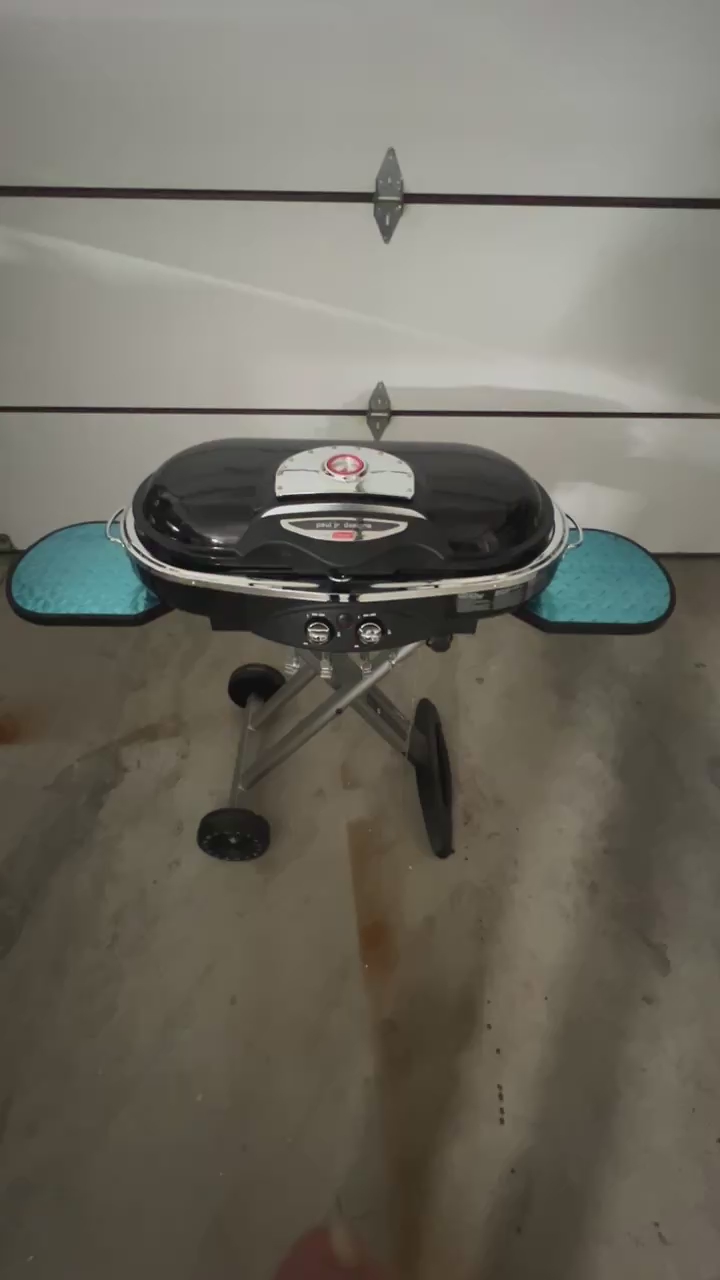 Paul Jr. Designs Coleman Designer Gas Grill – Tailgate / Patio.  This is like new!