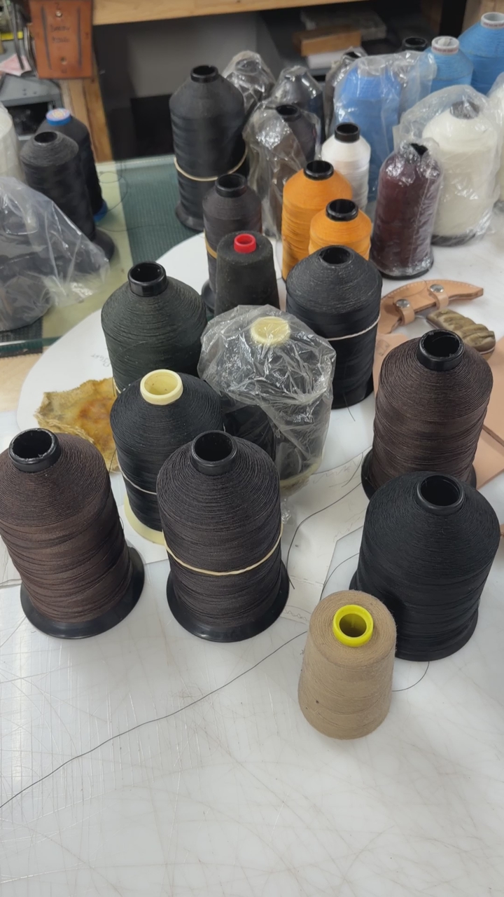 Bonded nylon and polyester thread. Industrial 138 207 277
