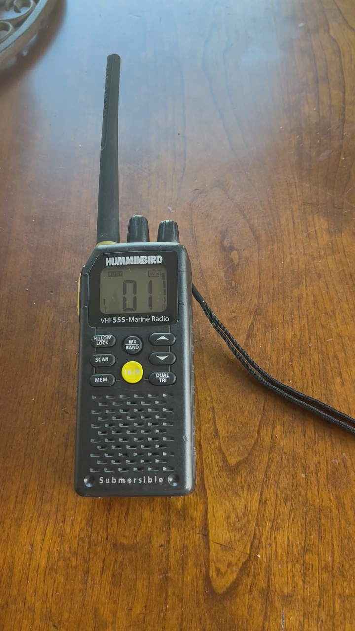 Humminbird VHF55S portable marine radio