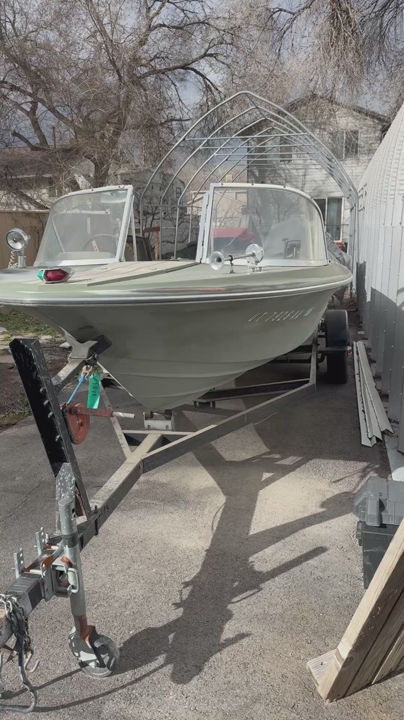 Parts boat and trailer (cracked block)