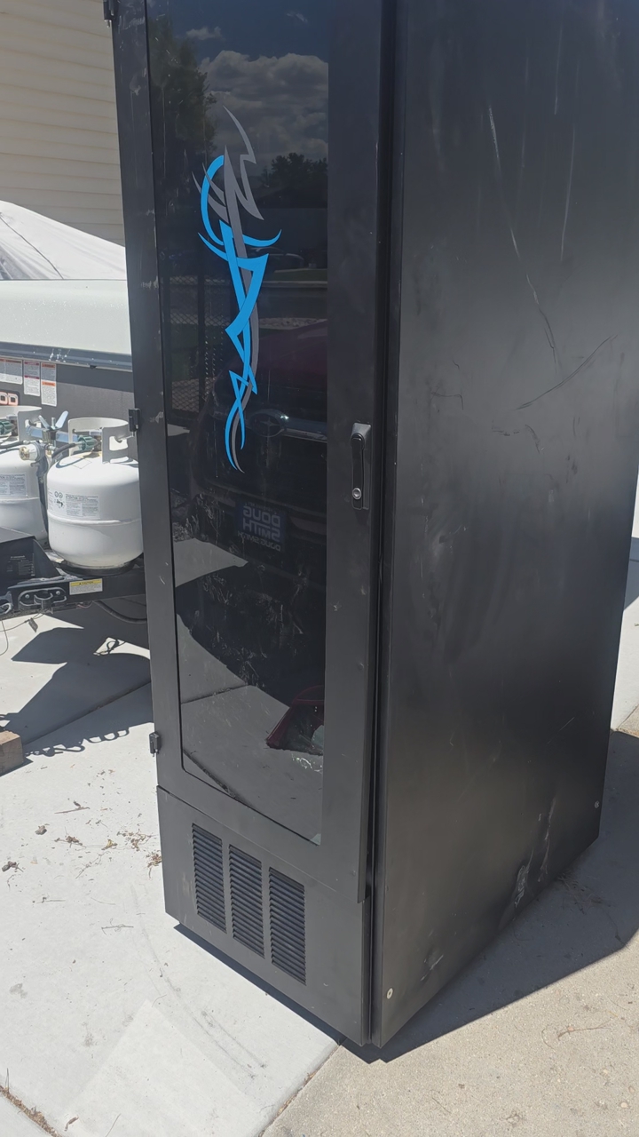 Server cabinet