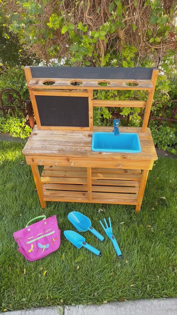 Kids mud table planting table