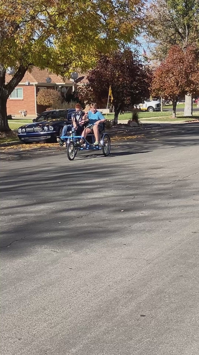 Workman tandem trike