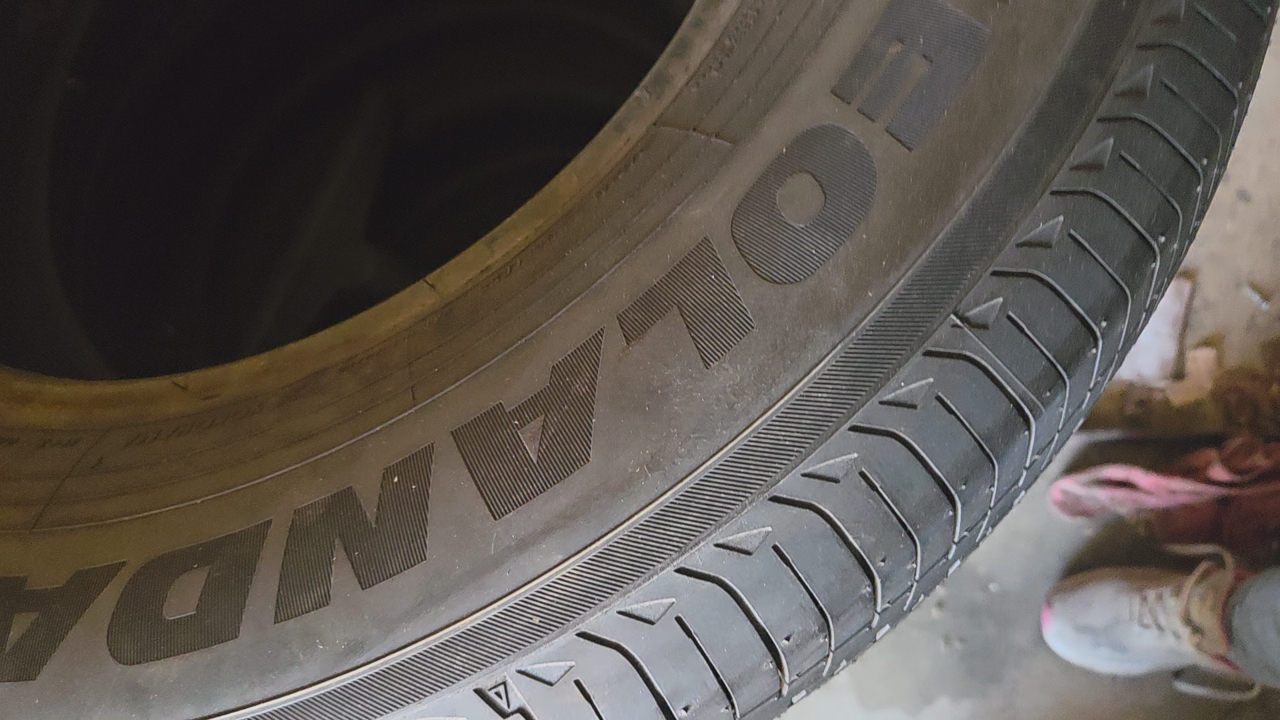 Yokohama Geolander X-CV 245 70 R18