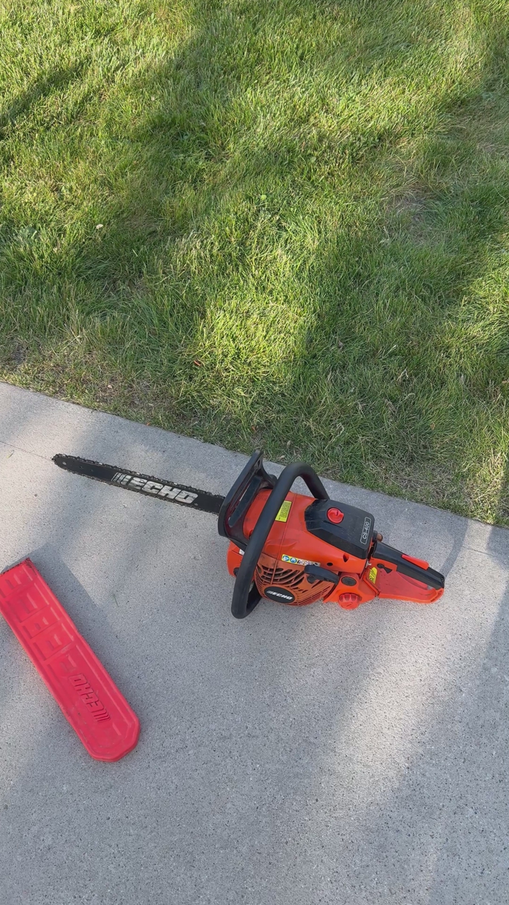 Echo CS 400 Gas Chainsaw