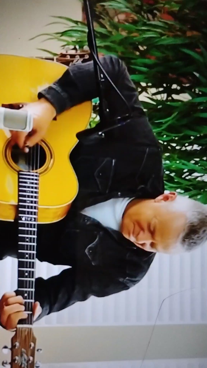 Tommy Emmanuel April 11 1st Row Center Floor AAA A